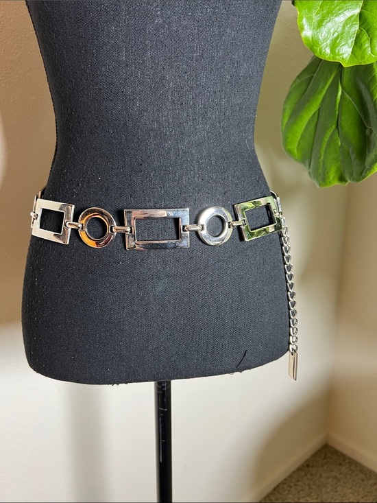ESCADA Women\'s Vtg Designer Silver Tone Metal ChainLink Circle Rectangle Belt main image 9